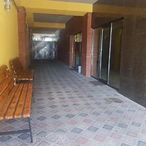 فندق Lu-ma, تبليسي